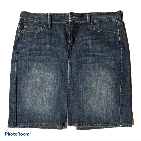 🛑Levi Jean Skirt🛑 - Picture 1 of 8